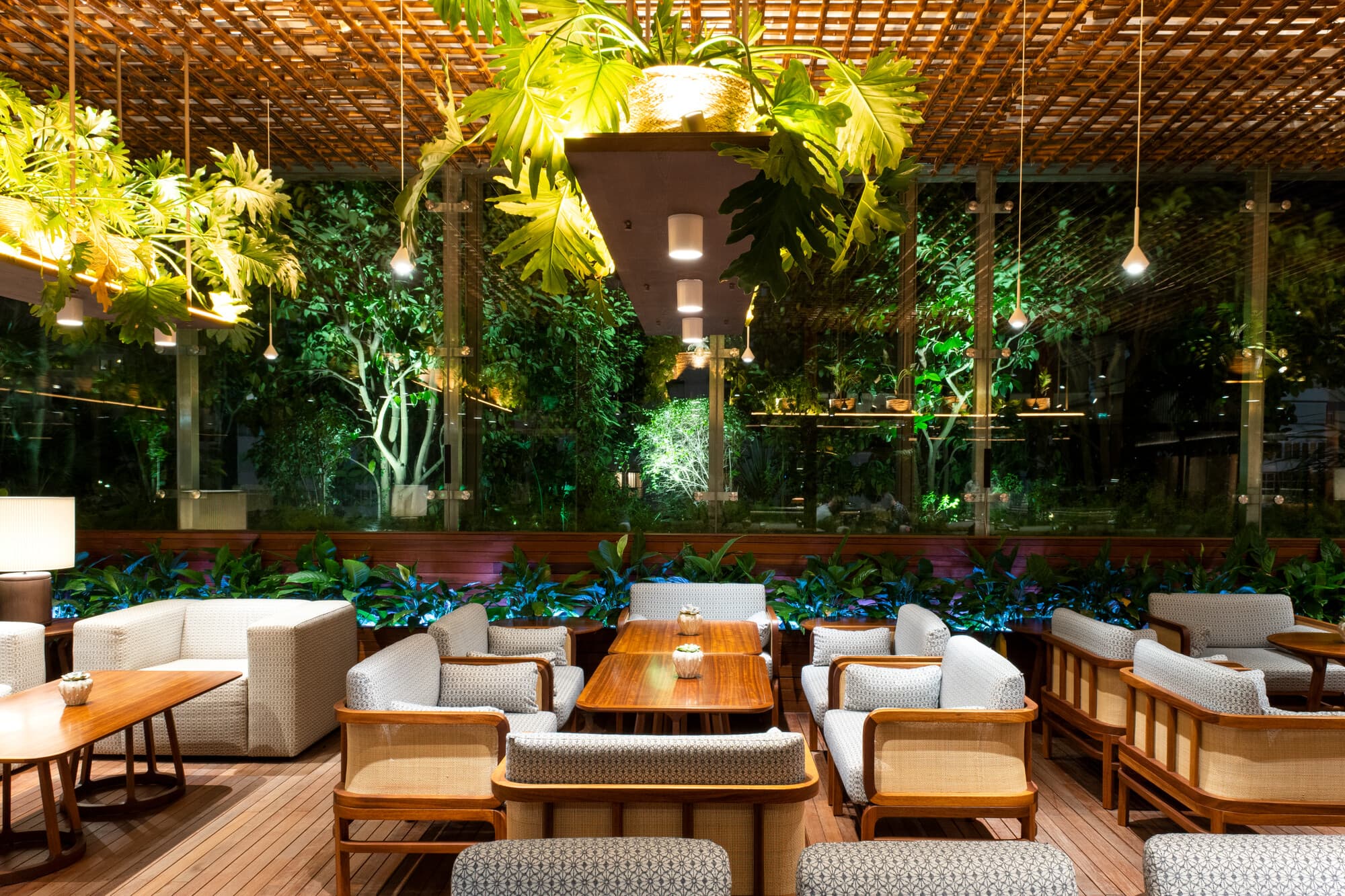 Mediterranean Lounge & Terrace of SANA Malhoa